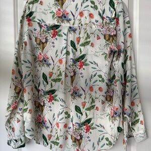 Floral flowy blouse